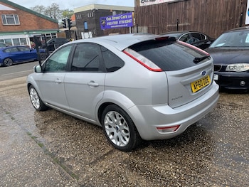 Used Ford Focus 2010 for sale - 78291084: Photo