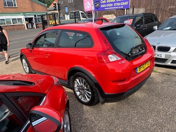Used Volvo C30 2010 for sale - 75552648: Photo