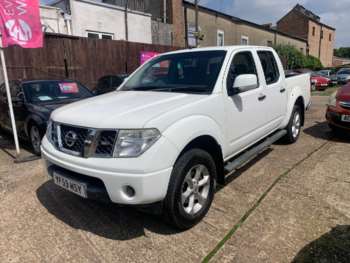 Used Nissan Navara 2010 for sale - 75350921: Photo