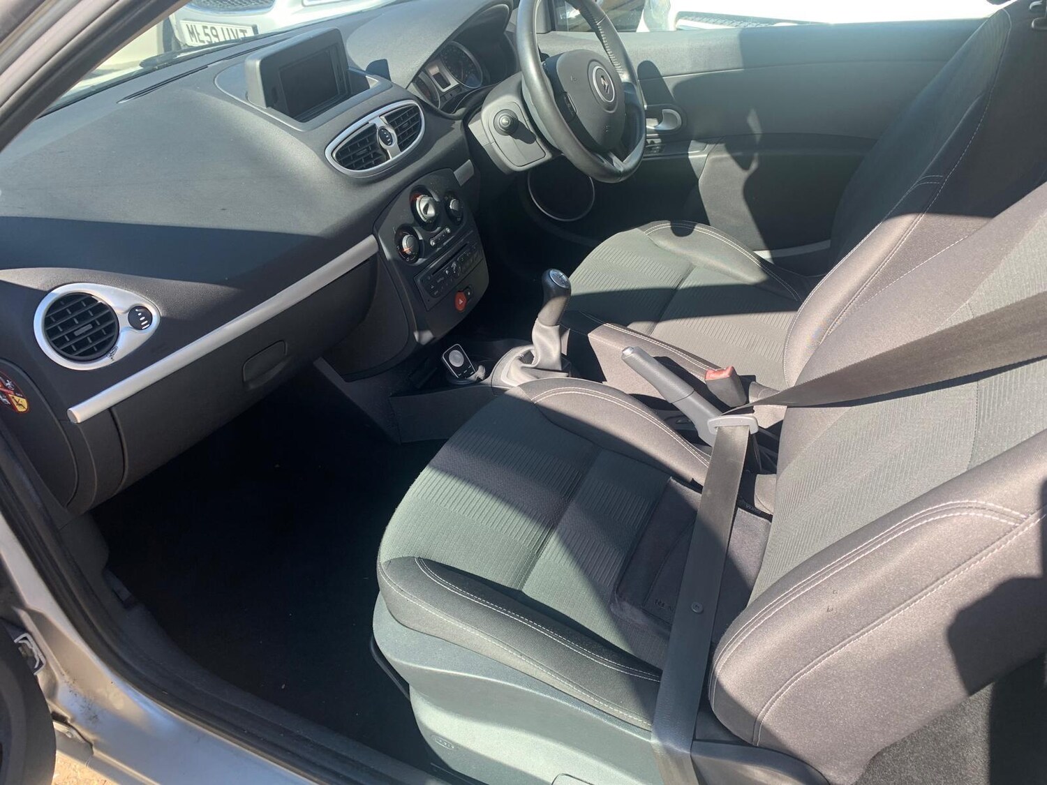 Used Renault Clio 2010 for sale - 77940743: Photo 12