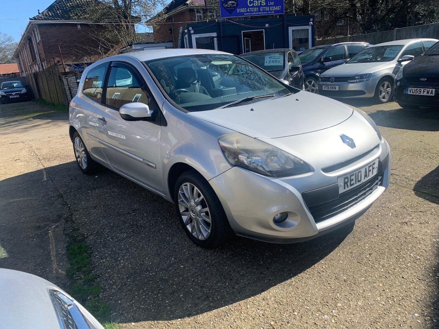 Used Renault Clio 2010 for sale - 77940743: Photo 3