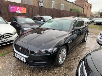 Used Jaguar XE 2018 for sale - 78115889: Photo