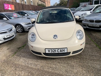 Used Volkswagen Beetle 2009 for sale - 76296009: Photo