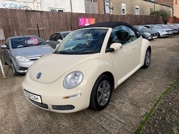 Used Volkswagen Beetle 2009 for sale - 76296009: Photo
