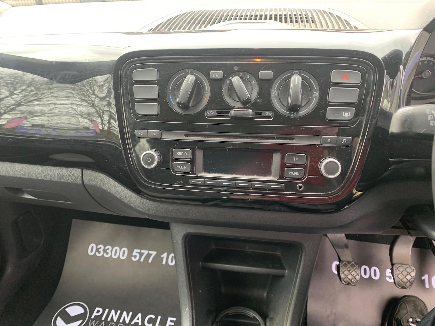 Used Volkswagen up! 2013 for sale - 77658695: Photo 11