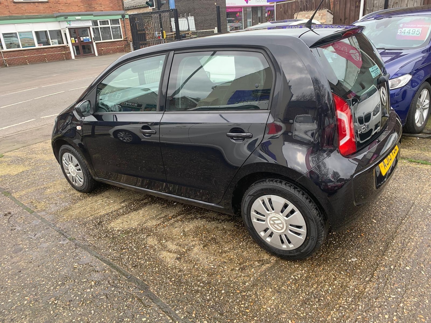 Used Volkswagen up! 2013 for sale - 77658695: Photo 4
