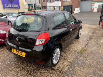Used Renault Clio 2009 for sale - 79553941: Photo