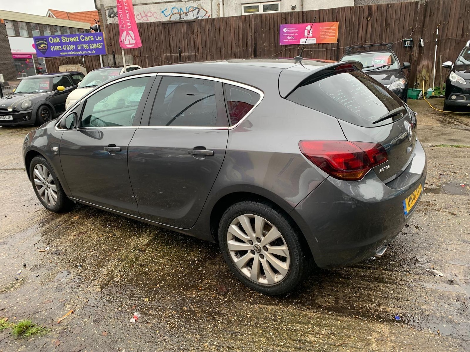 Used Vauxhall Astra 2011 for sale - 77190670: Photo 4