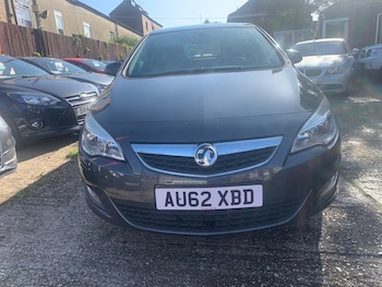 Used Vauxhall Astra 2012 for sale - 75415560: Photo