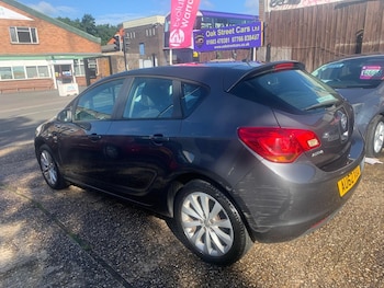 Used Vauxhall Astra 2012 for sale - 75415560: Photo