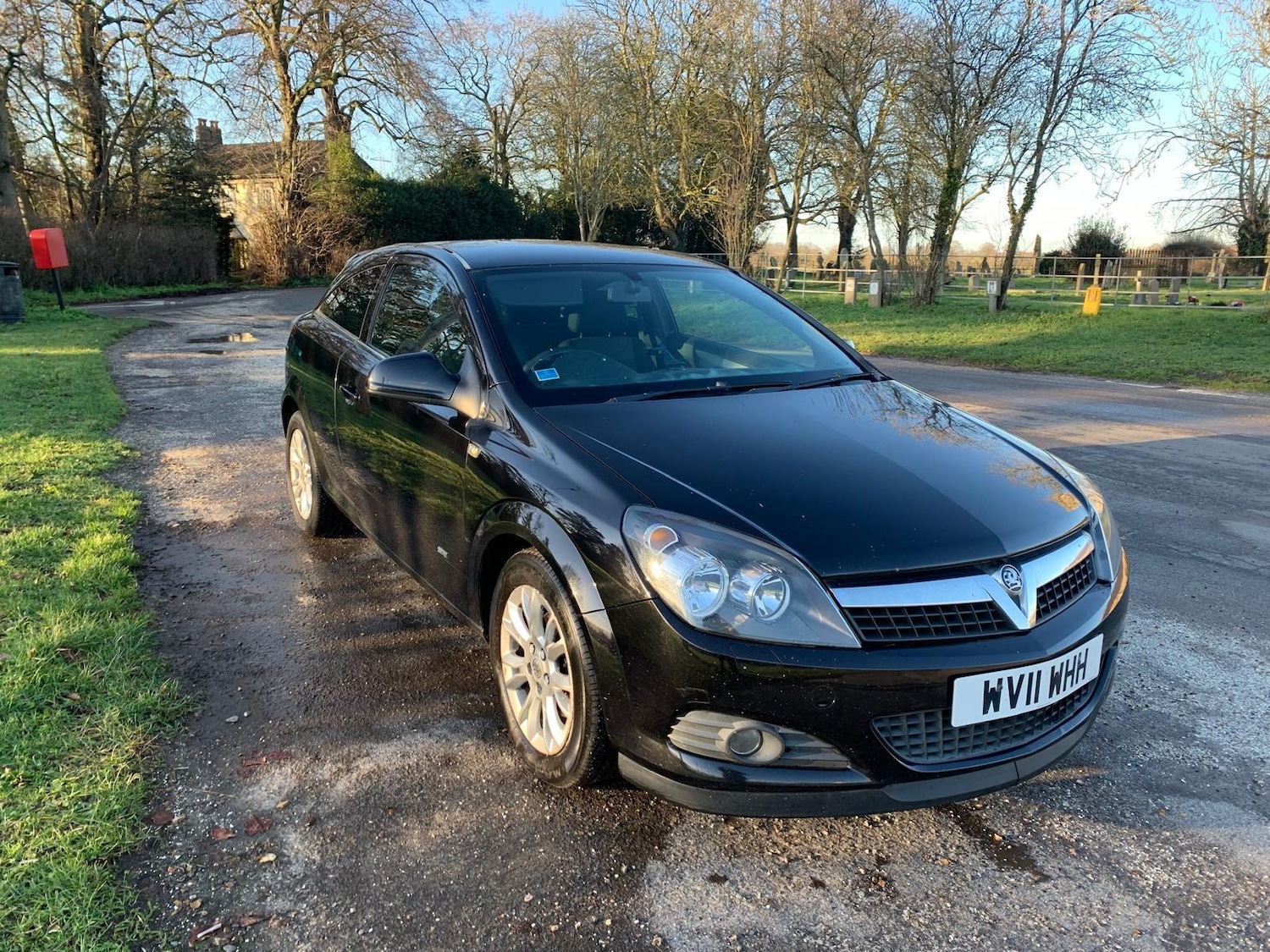 Used Vauxhall Astra 2011 for sale - 77226080: Photo 3