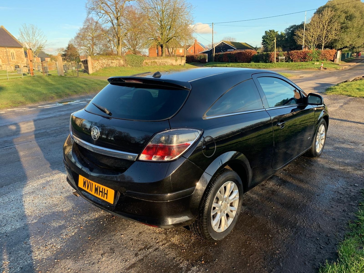 Used Vauxhall Astra 2011 for sale - 77226080: Photo 4