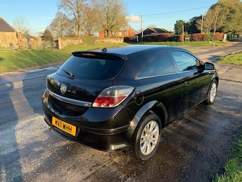 Used Vauxhall Astra 2011 for sale - 77226080: Photo