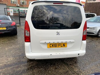 Used Peugeot Partner Tepee 2011 for sale - 77215095: Photo