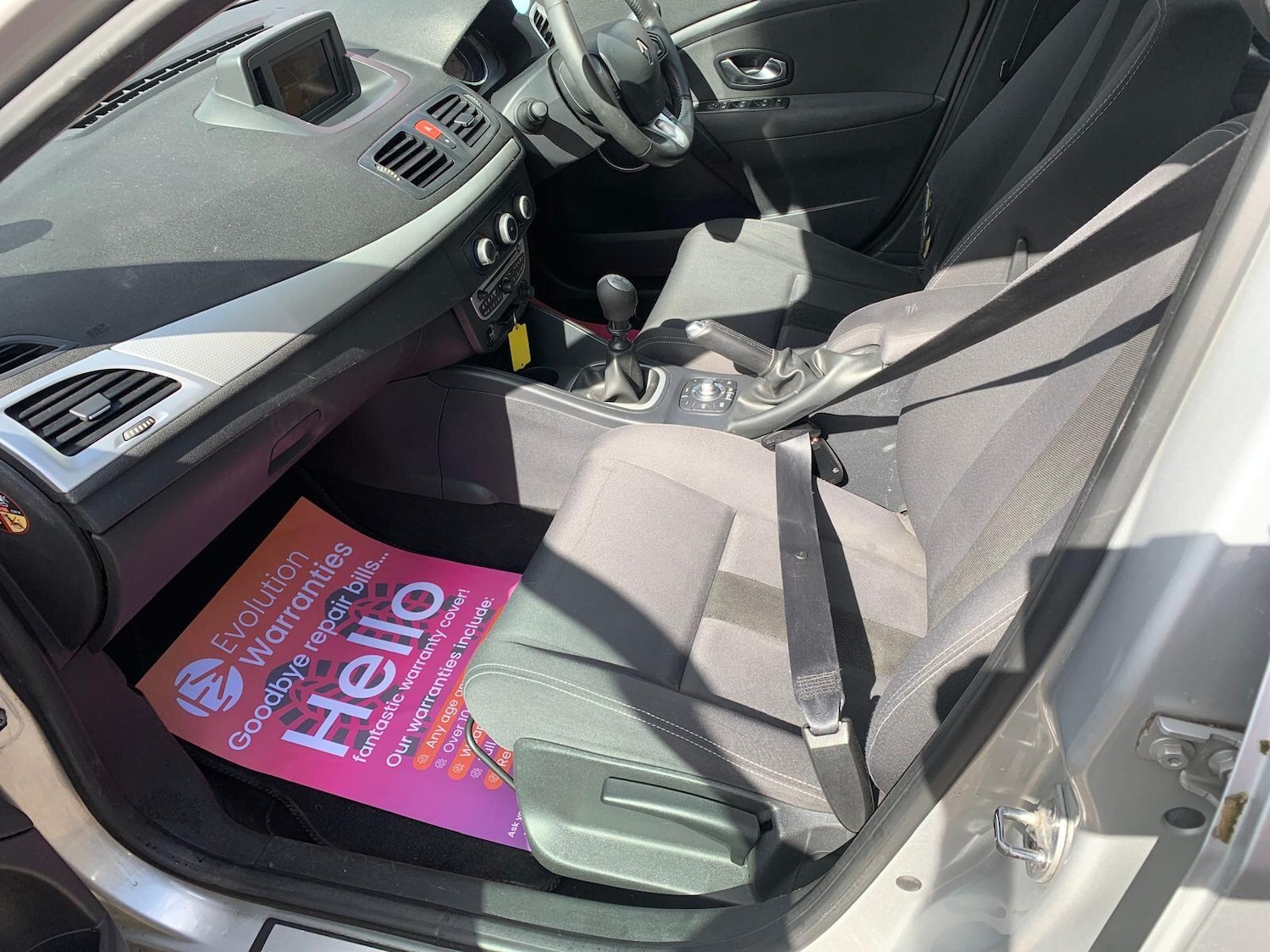 Used Renault Megane 2011 for sale - 76988138: Photo 17