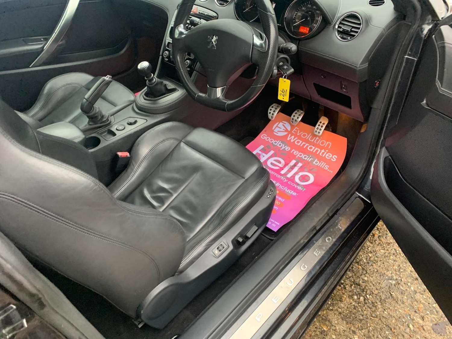 Used Peugeot RCZ 2011 for sale - 77305459: Photo 15