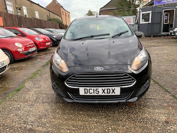 Used Ford Fiesta 2015 for sale - 76484536: Photo