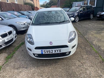 Used Fiat Punto 2012 for sale - 76295840: Photo