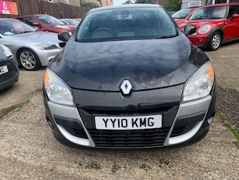 Used Renault Megane 2010 for sale - 76247592: Photo 2