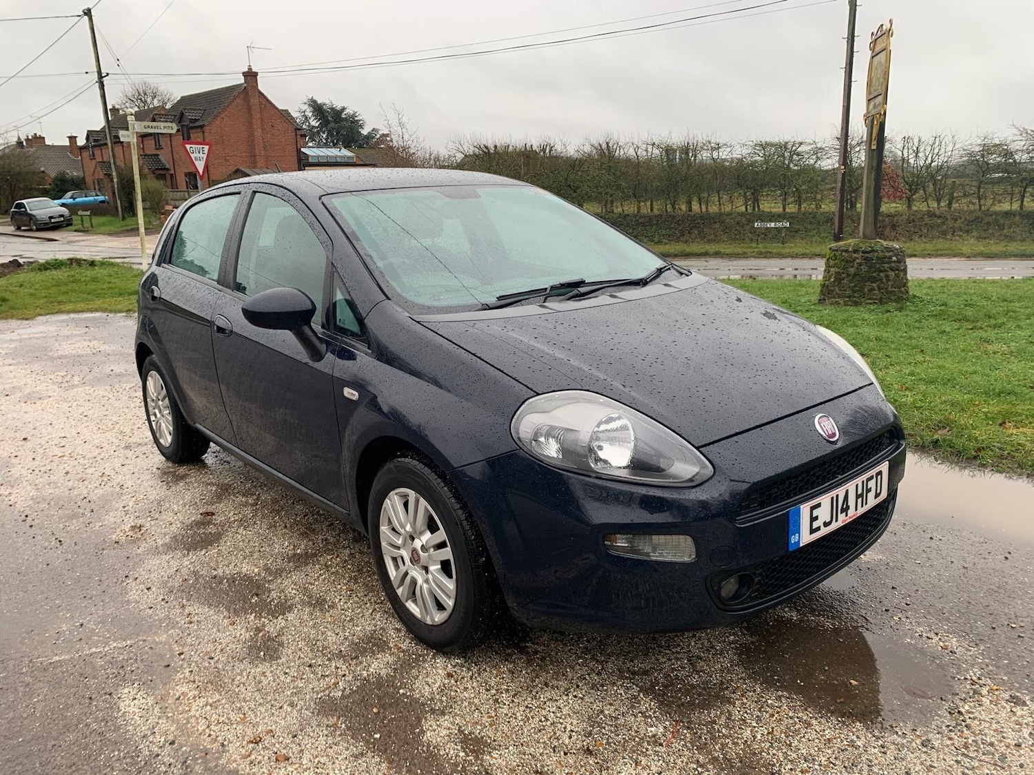 Used Fiat Punto 2014 for sale - 77215161: Photo 3