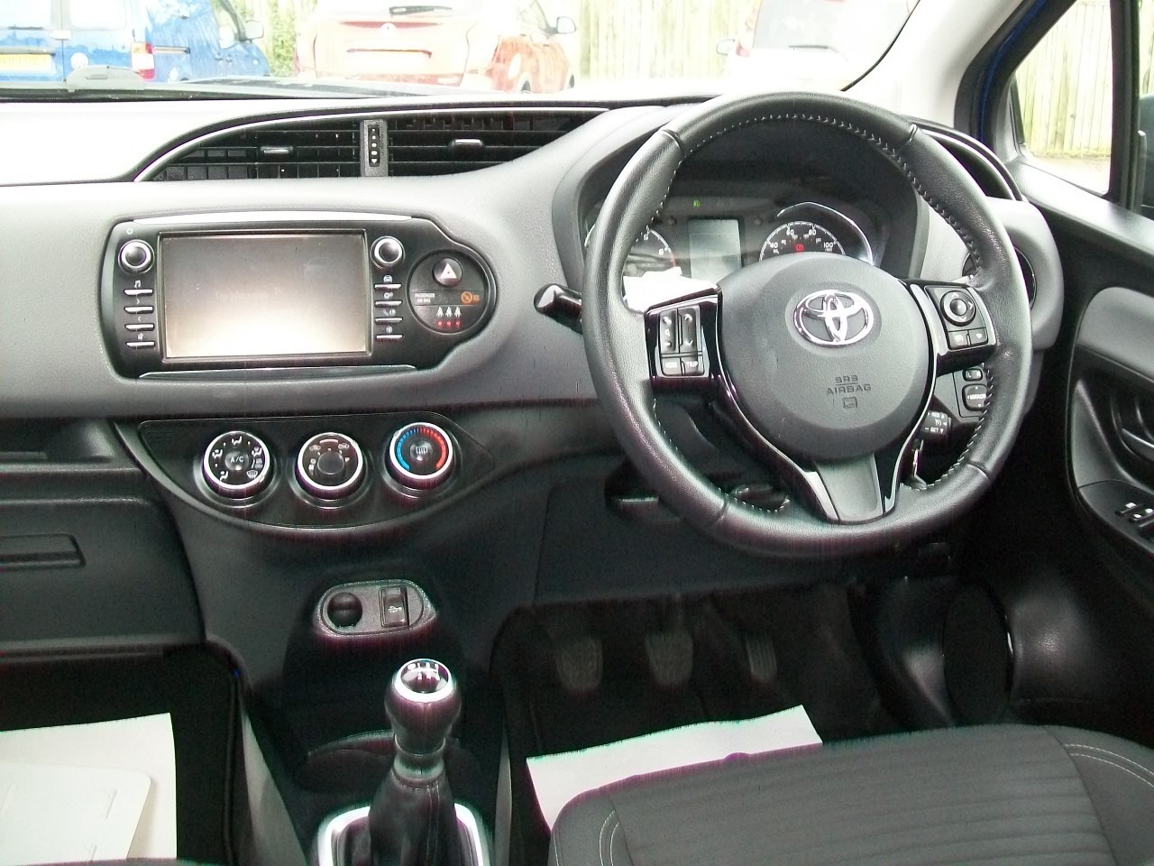Used Toyota Yaris 2018 for sale - 77689324: Photo 14