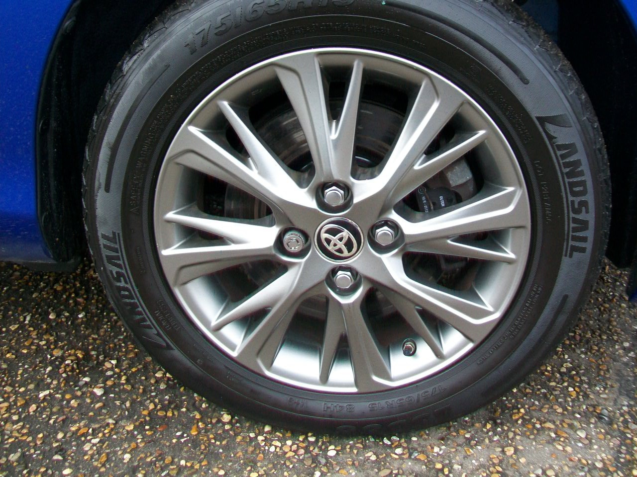 Used Toyota Yaris 2018 for sale - 77689324: Photo 17