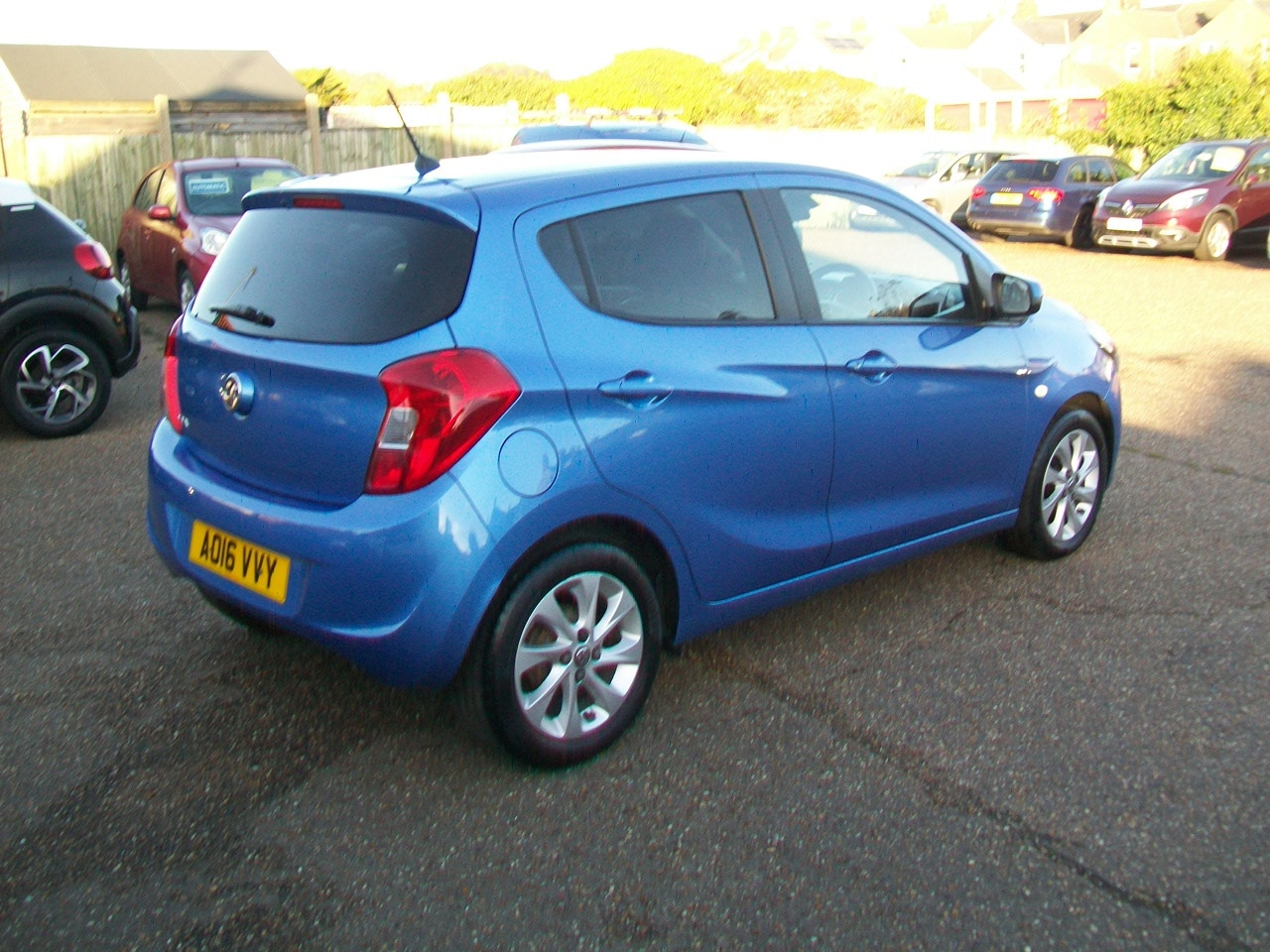 Used Vauxhall Viva 2016 for sale - 76778203: Photo 2