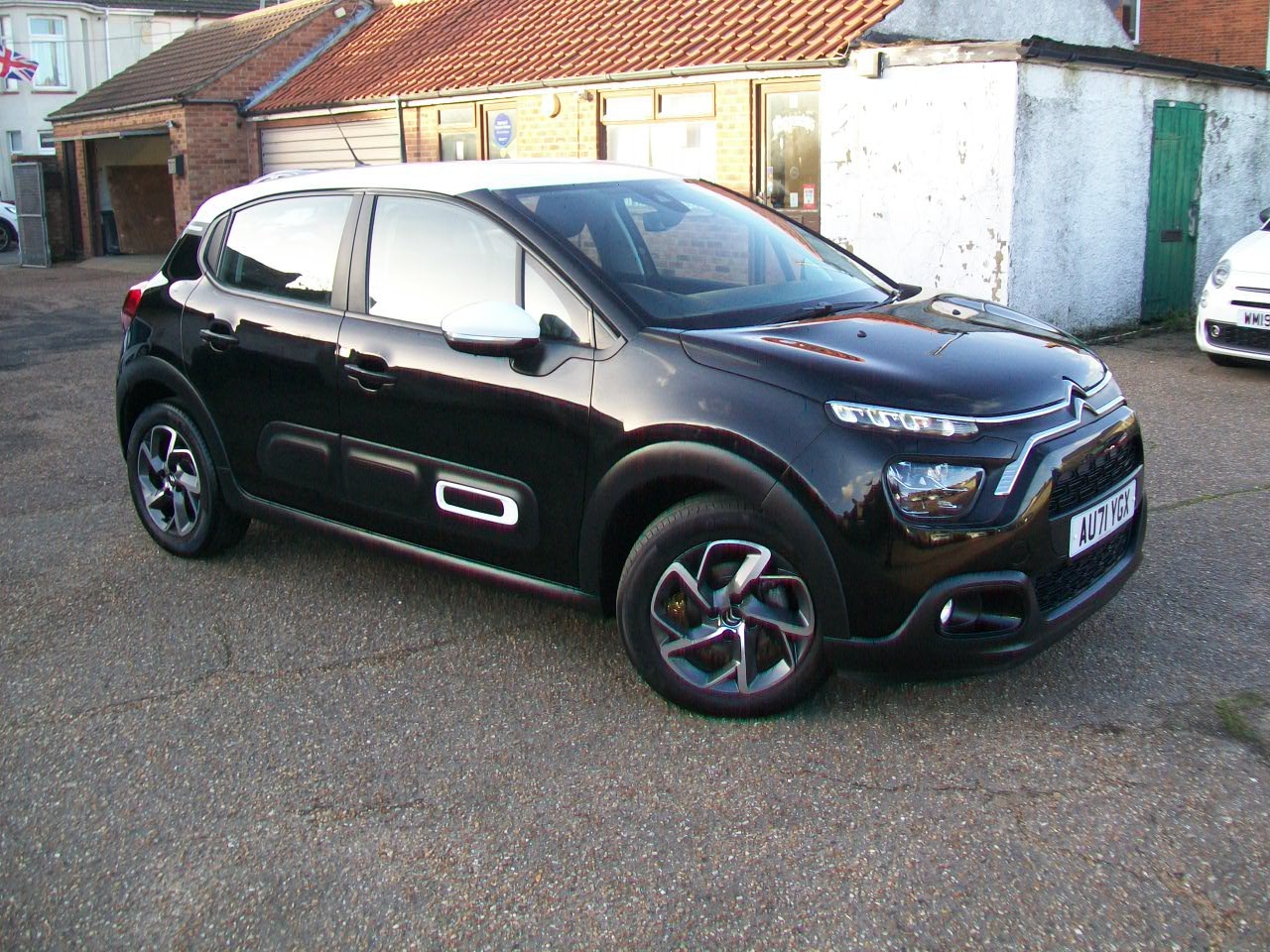 Used Citroen C3 2021 for sale - 76736528: Photo 1