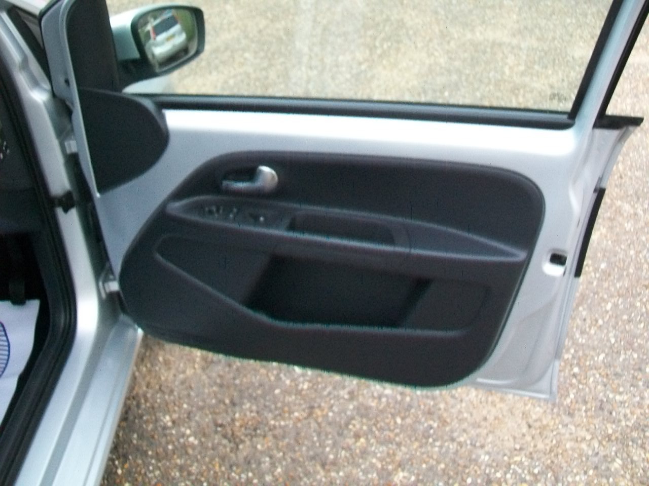 Used Volkswagen up! 2024 for sale - 76476413: Photo 11