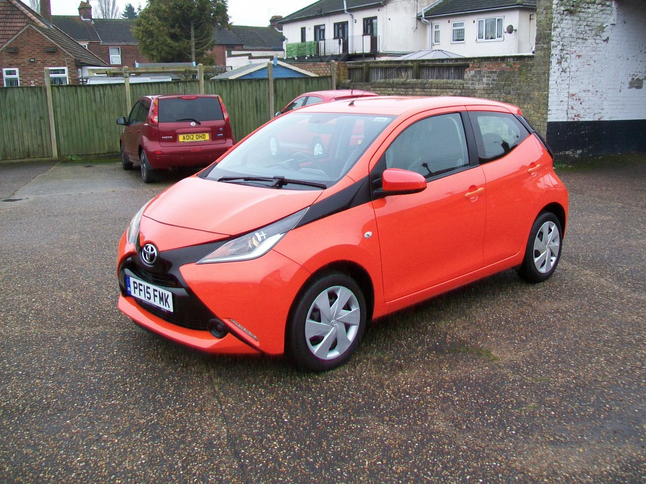 Used Toyota AYGO 2015 for sale - 77490646: Photo 2