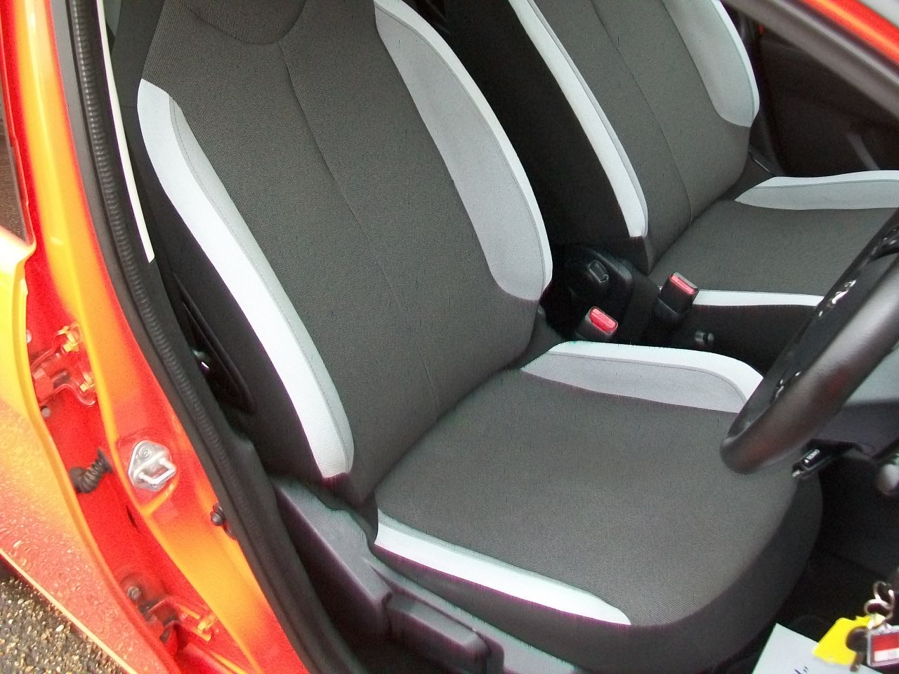 Used Toyota AYGO 2015 for sale - 77490646: Photo 7