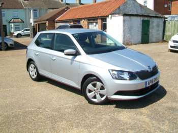 2018 (18) - 1.0 TSI 110 SE 5dr, 1 owner, Only 4,700 miles with fsh, Aircon, Cruise.