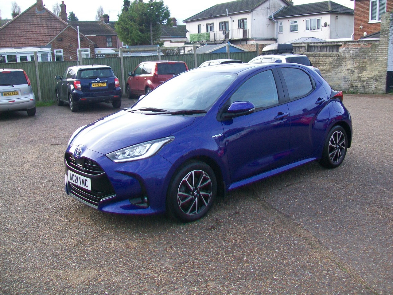 Used Toyota Yaris 2021 for sale - 76553668: Photo 2