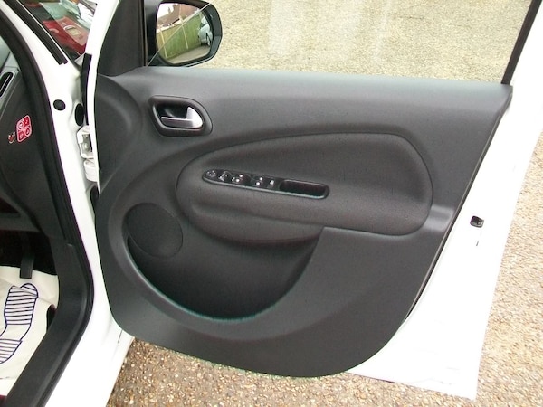 Used Citroen C3 Picasso 2017 for sale - 75723515: Photo 11