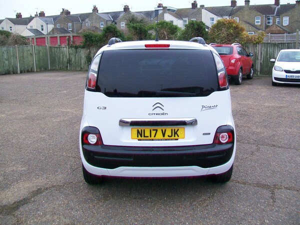 Used Citroen C3 Picasso 2017 for sale - 75723515: Photo 6