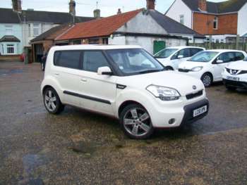 2010 (10) - 1.6 Shaker 5dr 90,000 miles , Mot till November, Electric sunroof.