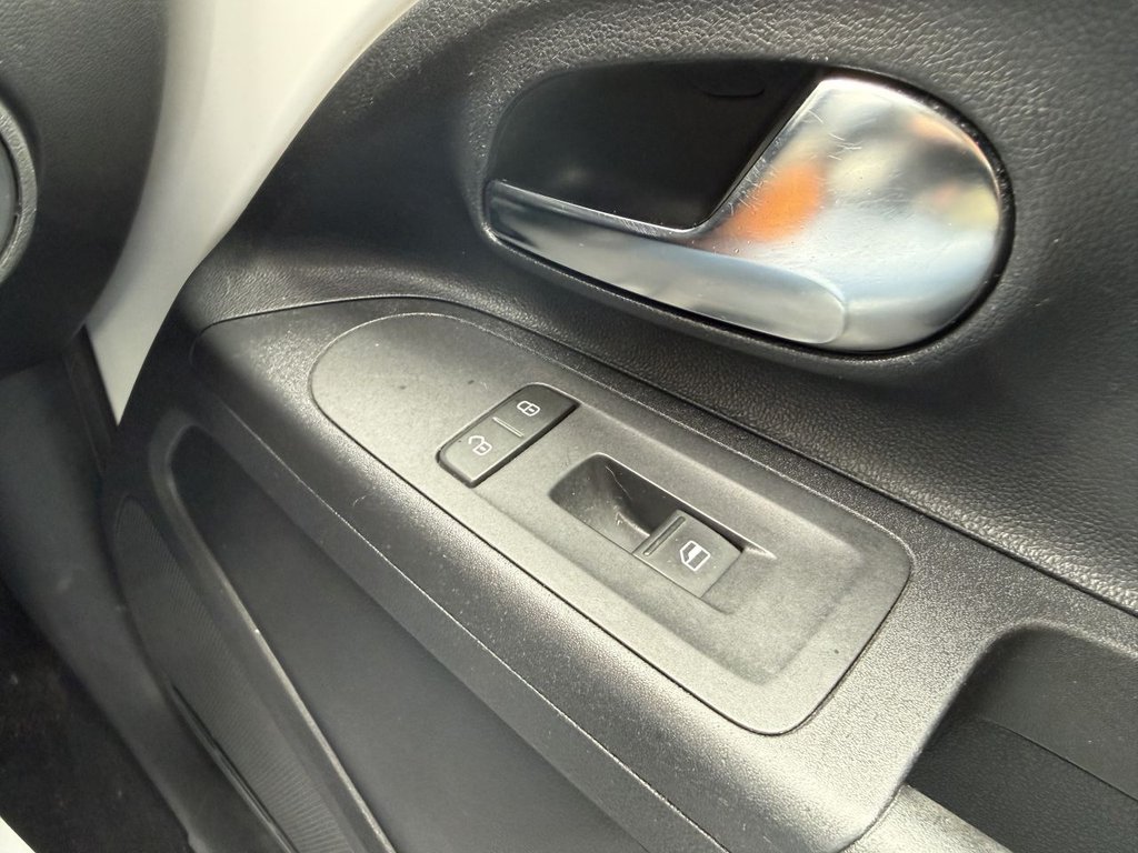 Used Volkswagen up! 2013 for sale - 78123957: Photo 18