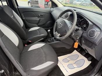 Used Dacia Sandero Stepway 2014 for sale - 78487887: Photo