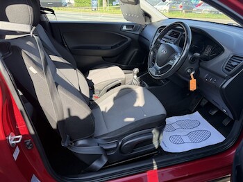 Used Hyundai i20 2015 for sale - 78330807: Photo