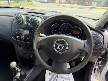 Used Dacia Sandero 2015 for sale - 78688864: Photo