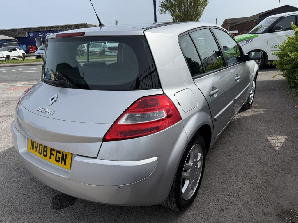 Used Renault Megane 2008 for sale - 78200390: Photo 8