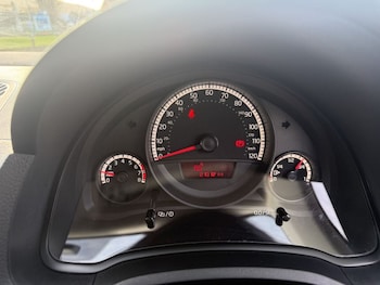 Used Volkswagen up! 2015 for sale - 77850343: Photo