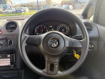 Used Volkswagen Caddy 2015 for sale - 77770453: Photo