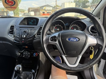 Used Ford Fiesta 2014 for sale - 79562415: Photo
