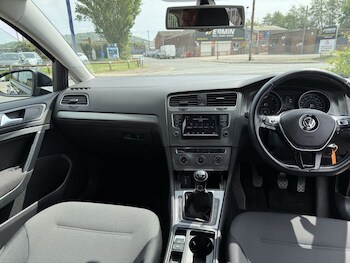 Used Volkswagen Golf 2013 for sale - 78330738: Photo