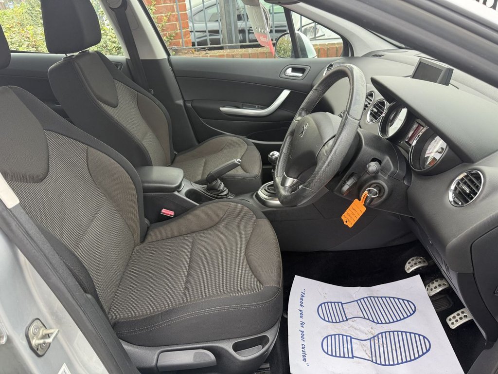 Used Peugeot 308 2013 for sale - 77834979: Photo 11