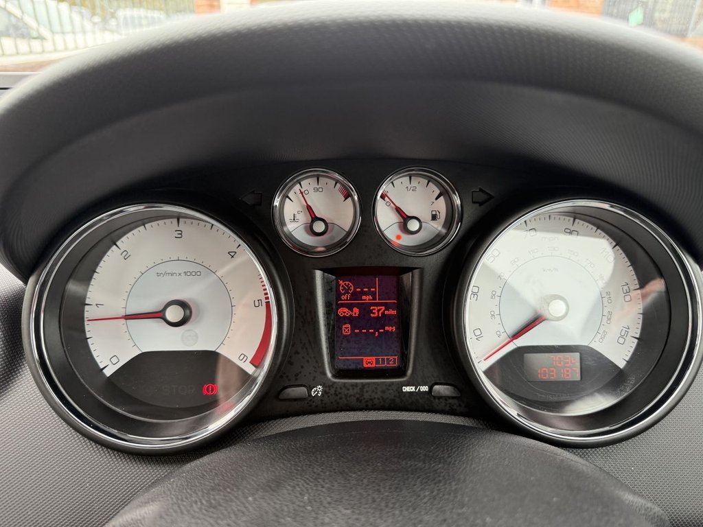 Used Peugeot 308 2013 for sale - 77834979: Photo 17