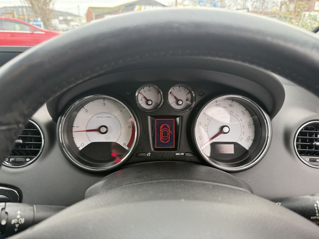 Used Peugeot 308 2013 for sale - 77834979: Photo 2