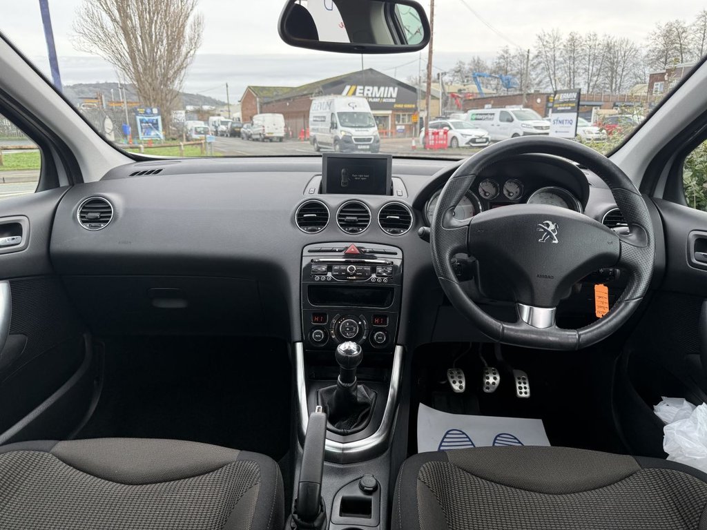 Used Peugeot 308 2013 for sale - 77834979: Photo 3