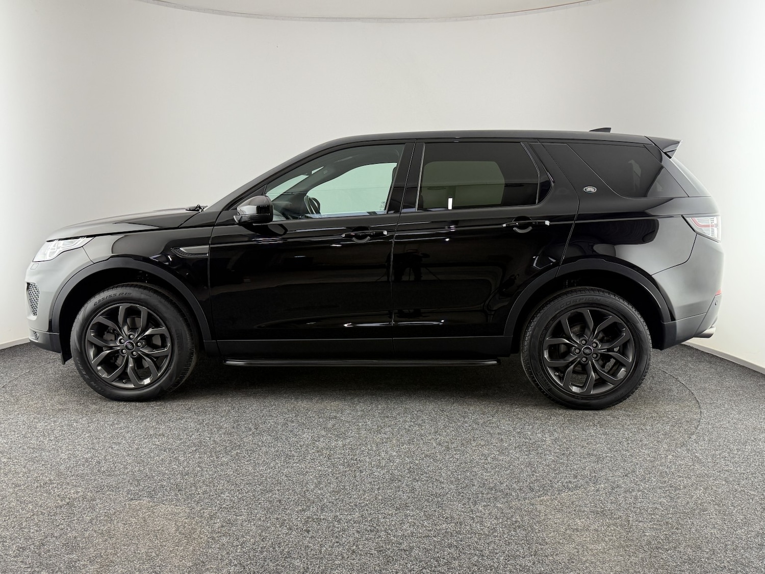 Used Land Rover Discovery Sport 2018 for sale - 76968563: Photo 11